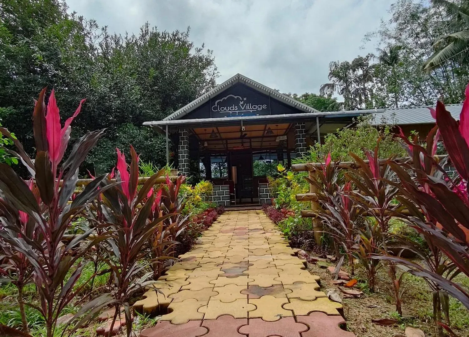 Πανσιόν Clouds Village Farm Resort Thodupuzha