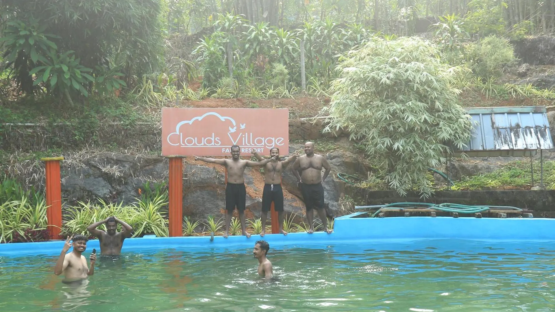 Πανσιόν Clouds Village Farm Resort Thodupuzha Ινδία